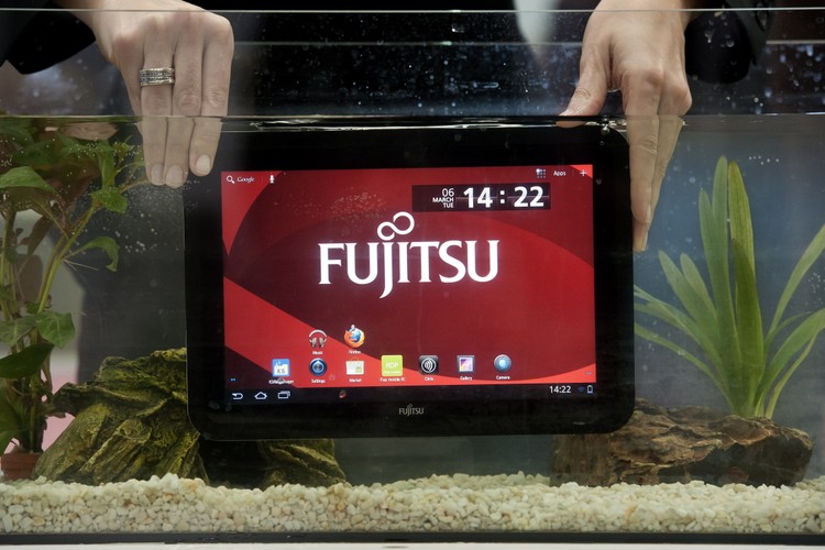 Pływający tablet Fujitsu