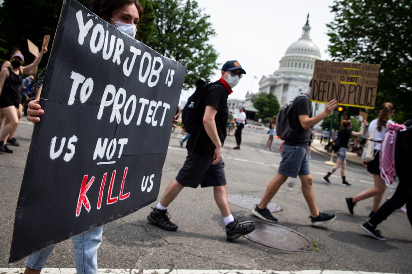 Sa protesta u Vašingtonu zbog smrti Džordža Flojda