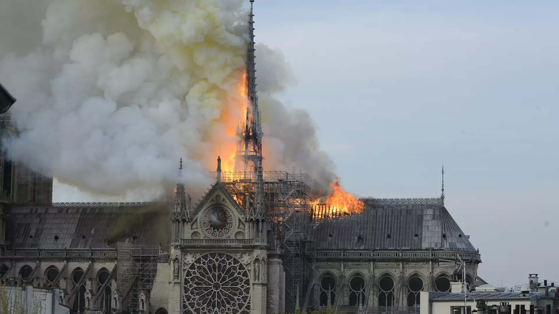 Powstanie serial o pożarze katedry Notre-Dame inspirowany "Czarnobylem"