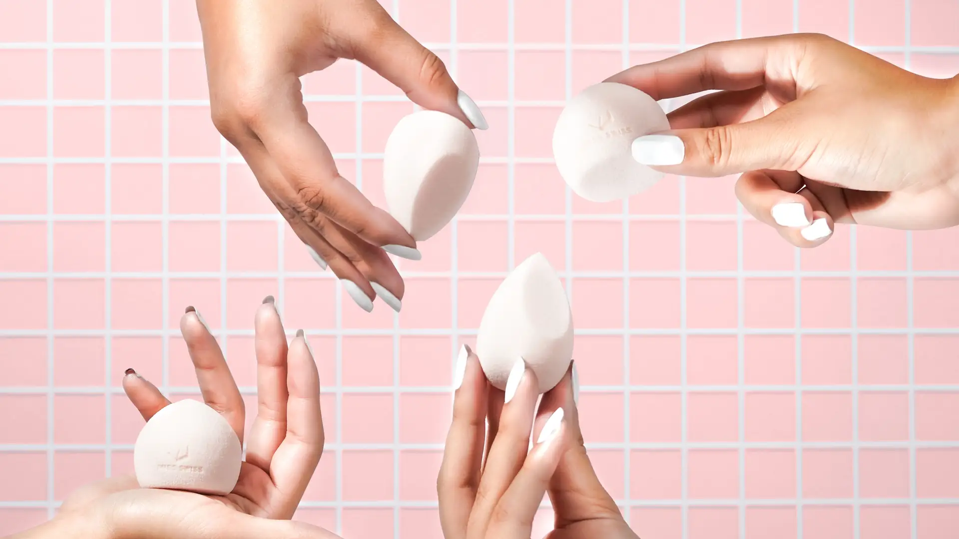 Gąbki równie dobre co Beauty Blender. Godni zastępcy drogiego produktu