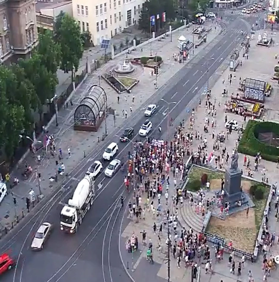 Demonstranti Vukov pomenik
