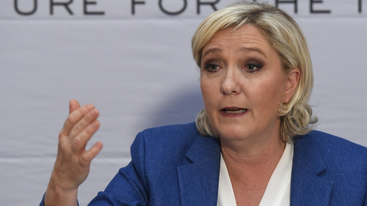 Marine Le Pen została dziś ponownie wybrana na przewodniczącą Frontu Narodowego (FN), skrajnie prawicowego ugrupowania we Francji. Na zjeździe partii w Lille Le Pen była jedyną kandydatką i, jak się spodziewano, otrzymała mandat po raz trzeci.