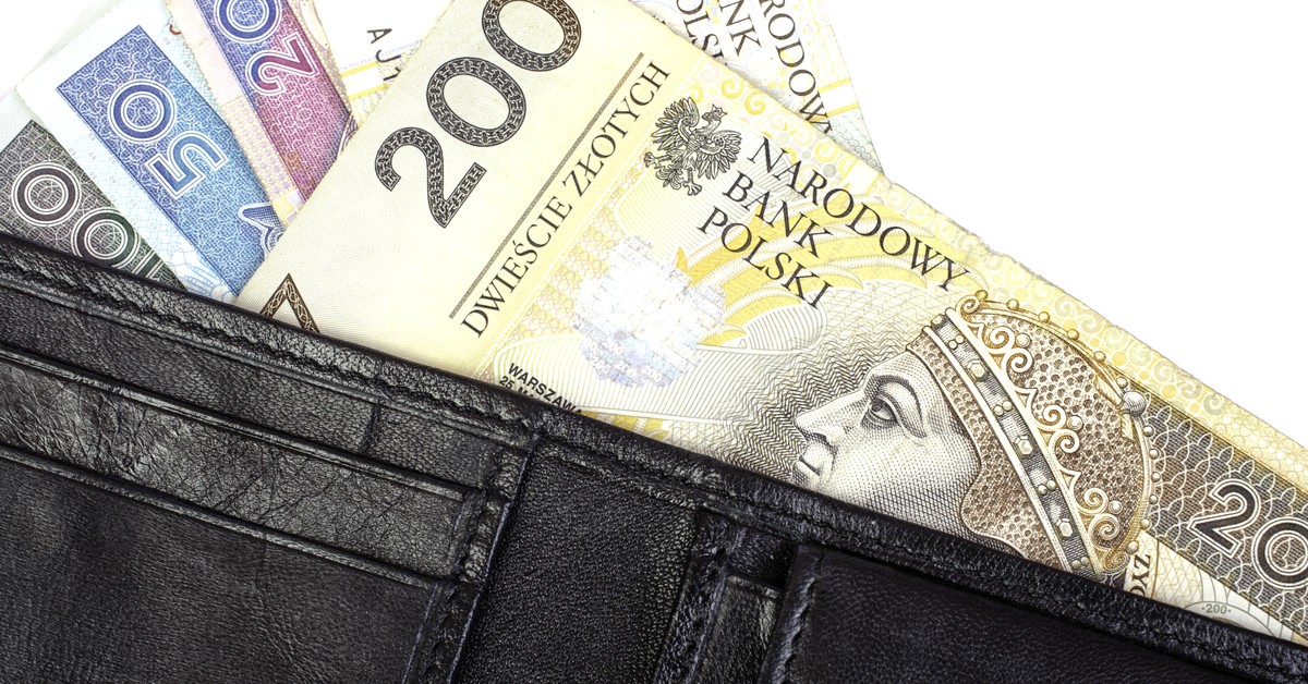 Ile trzeba zarabiać, aby mieć 4000 zł emerytury? Wyliczenia, które pozwolą Ci zaplanować przyszłość