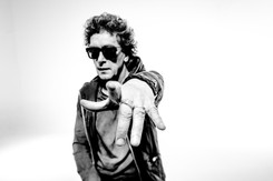 Janusz Panasewicz: Nie ma głośnego głosu młodych, którzy krzyczą, że im się nie podoba. Widocznie się im podoba [ROZMOWA]