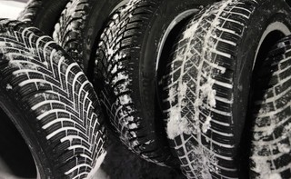 Jak rozliczyć nakłady na zakup i wymianę opon na zimę