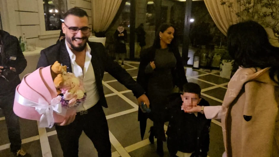 Darko Lazić sa ženom i sinom