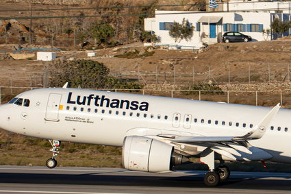 Lufthansa chce zniechęcić klientów droższymi biletami