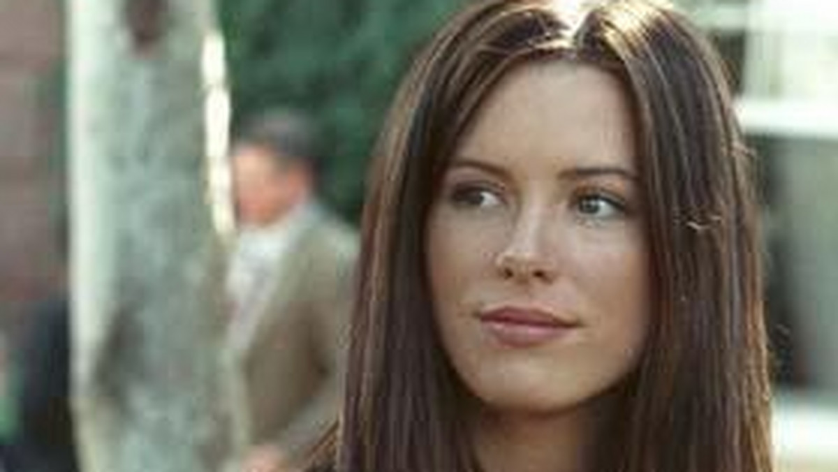 Kate Beckinsale dołączyła do grona aktorek zainteresowanych rolą Wonder Woman.