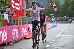 Almeida wygrał 16. etap. Thomas nowym liderem Giro d'Italia