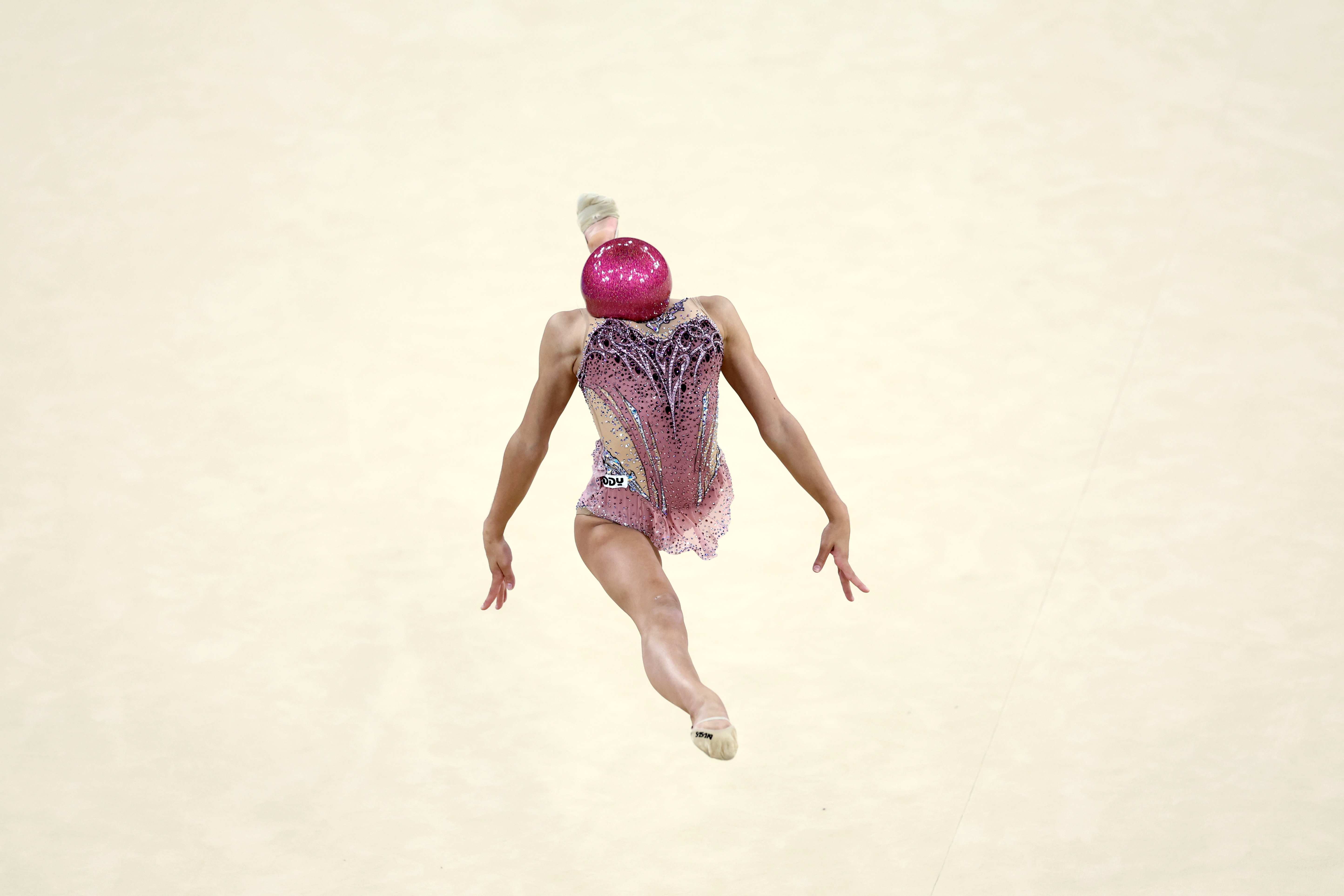 Ginnastica ritmica: Dragas oro al nastro, Raffaeli trionfa