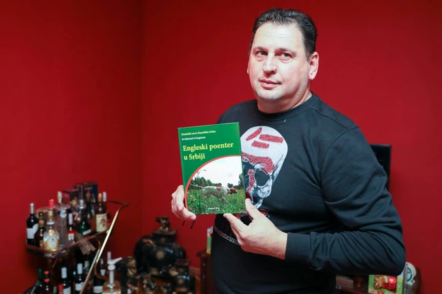 Od buvljaka do tompusa: Nakon što je snimljen na pijaci, Taki rešio da pokaže da je ipak "milioner"!