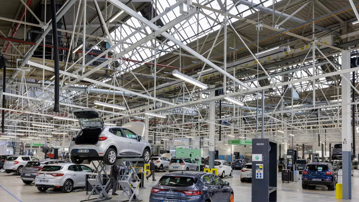 Fabryka samochodów używanych — Renault Factory VO i Refactory