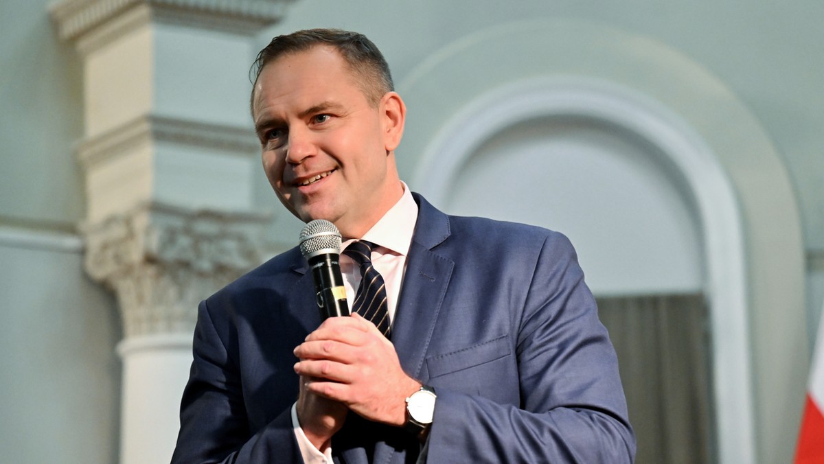 Karol Nawrocki zdradza miejsce swojej pierwszej podróży zagranicznej jako prezes IPN - to Watykan [Źródło: Onet]