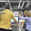 Pracownik IKEA, zwolniony za homofobiczny wpis, przywrócony do pracy