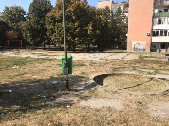 Äubre razbacano na sve strane