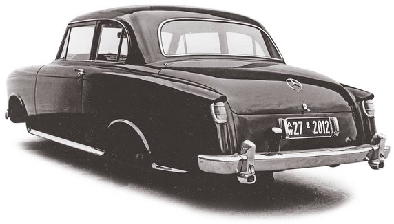 Mercedes W122