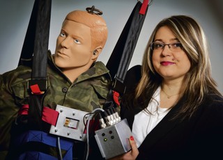 Projektowanie sprzętu ochronnego: Czujnik bierze wszystko na klatę