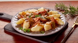 pyszny obiad na czwartek. podajemy przepis, ty gotujesz. mięciutkie kopytka z sosem