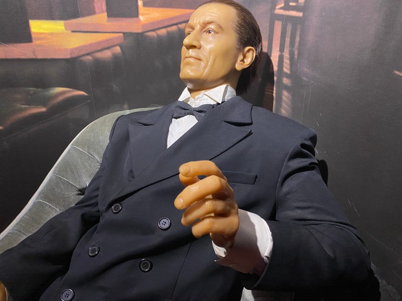 Robert De Niro at the Wax Museum in Krakow