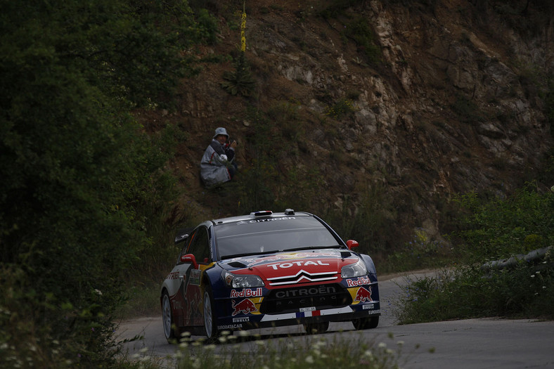 Citroën Total WRT taranuje konkurentów (galeria Rallyworld©Willy Weyens)