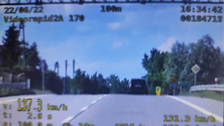 Brawurę kierowcy nagrał policyjny wideorejestrator