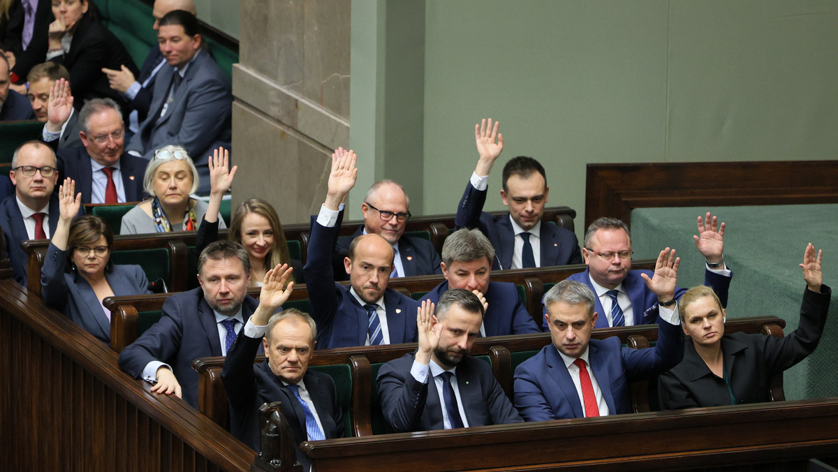 Pigułka "dzień po". Seria głosowań w Sejmie. Znamy losy ustawy 
