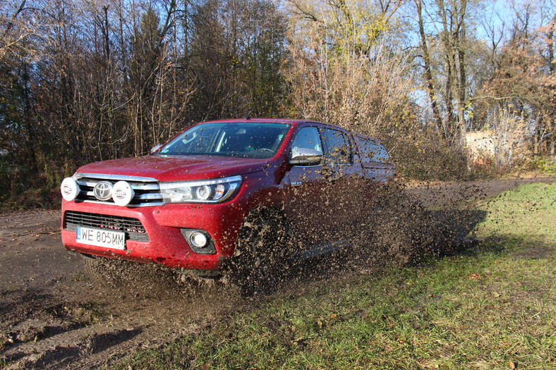 Toyota Hilux VIII 2.4 D-4D