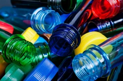 Mieszkańcy Rzymu wymieniają plastikowe butelki na bilety na metro