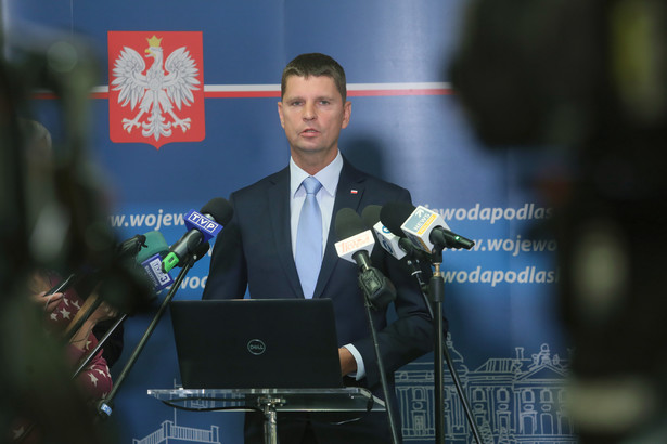 Białystok, 07.09.2020. Minister edukacji narodowej Dariusz Piontkowski podczas konferencji prasowej pt. "Bezpieczny początek nowego roku szkolnego 2020/2021", 7 bm. w Białymstoku. (aldg) PAP/Artur Reszko