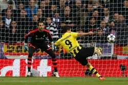 Zobacz najpiękniejsze gole Roberta Lewandowskiego w tym sezonie. WIDEO