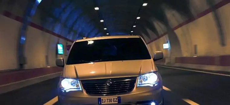 Lancia Voyager 3.6 Platinum - Luksus dla rodziny (TEST)