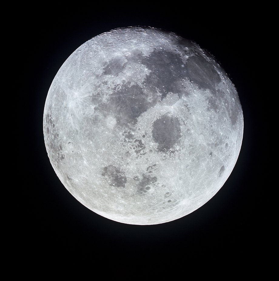 Księżyc w pełni sfotografowany z Apollo 11.