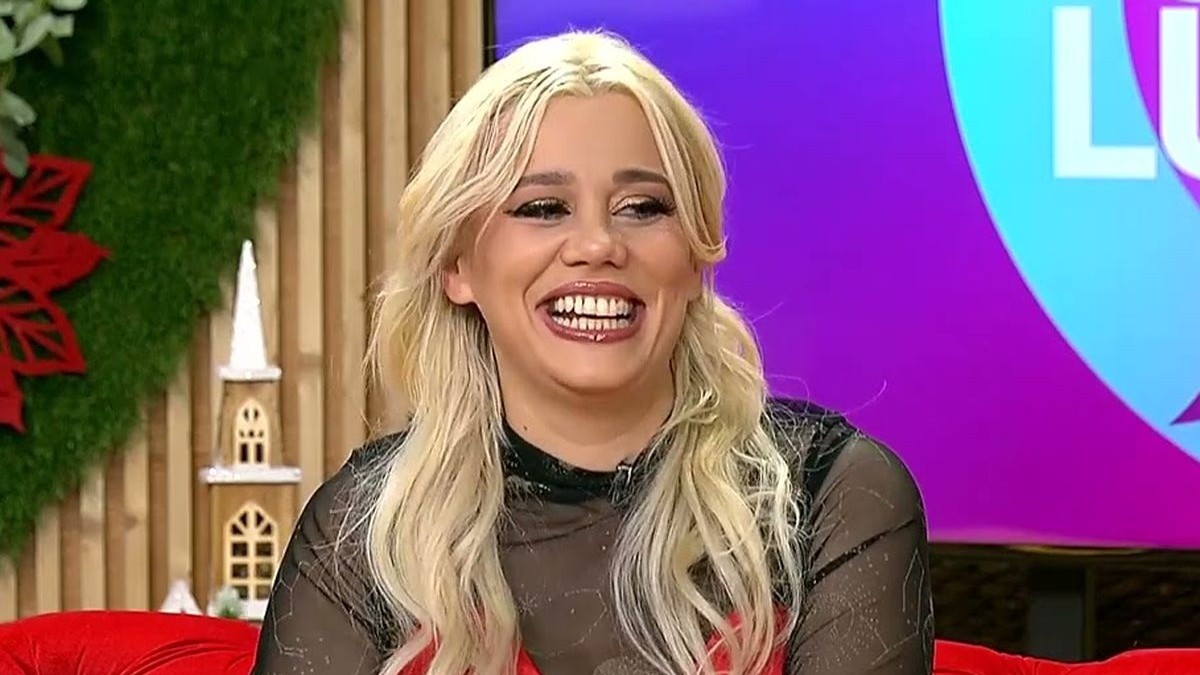 Imagine Stire Ce să faci dacă ChatGPT scrie informații false despre tine. Avertismentul unui fost producător de la PRO TV: Anisia Gafton a „pățit-o” recent | 2review.ro