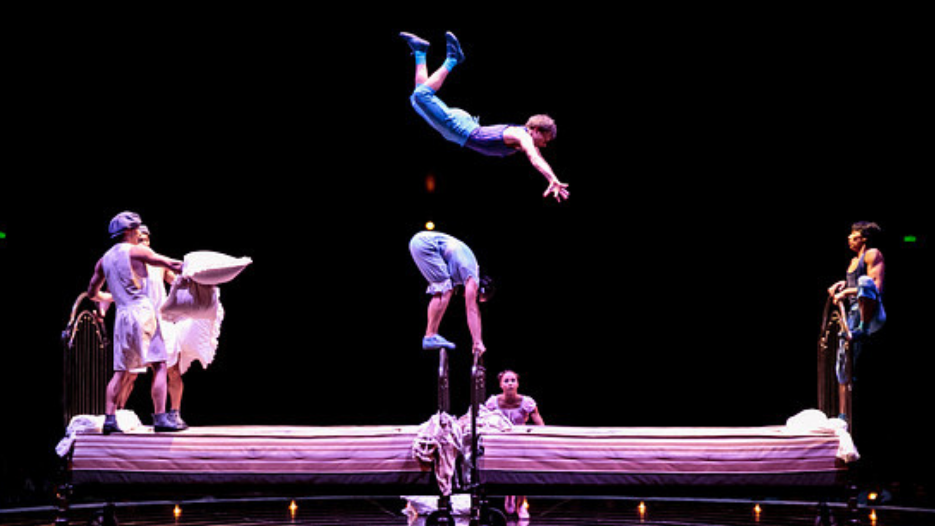 Cirque du Soleil vyrazil na turné po Európe.