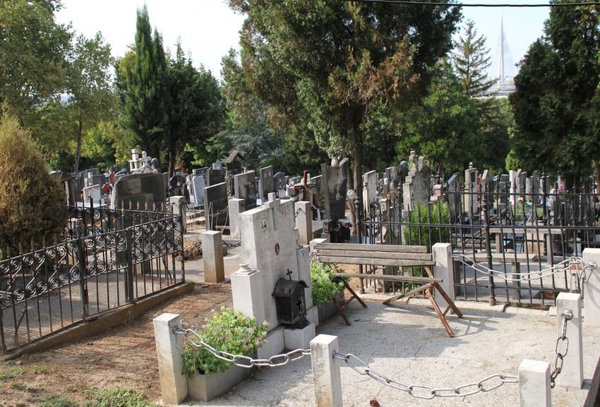 Klasična groblja su deo naše tradicije