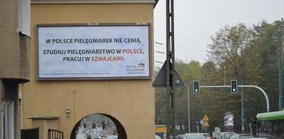 Pielęgniarki wołają o pomoc. Wstrząsające plakaty!