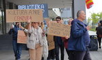 Chaos, mobing i cenzura. Ludzie mają już dość. Protest bibliotekarzy z Łodzi. FILM