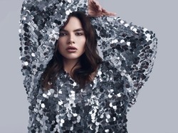 Cekiny nie tylko na imprezę. Oto, jak i z czym nosić je na co dzień