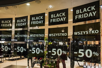 Nadeszło szaleństwo promocji. Skąd się wziął Black Friday?