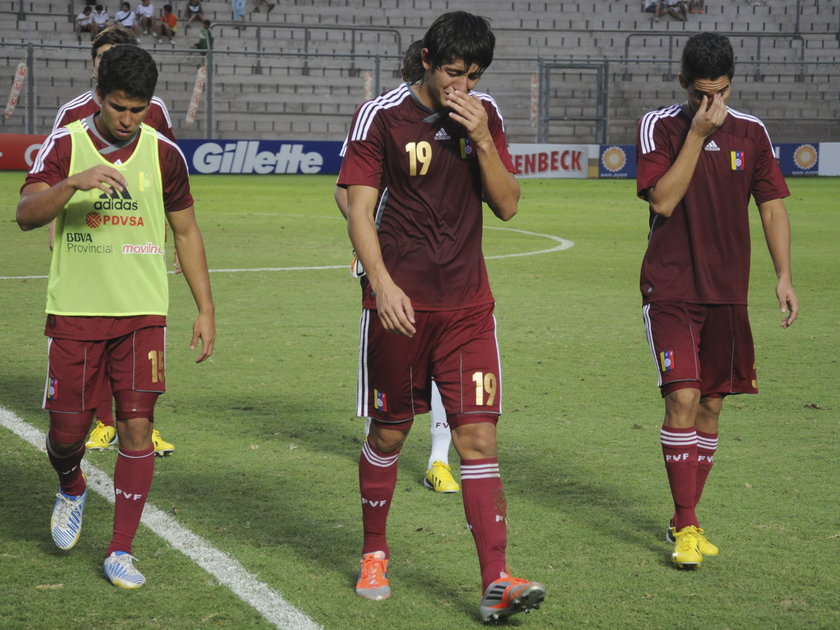 Jose Romo z kolegami smutny po odpadnięciu z Mistrzostw Ameryki Południowej U-20.