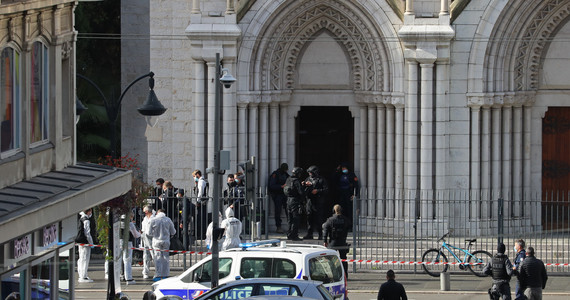 Francja: Bezlitosny atak w pobliżu kościoła w Nicei.  Są ofiary i są ranni