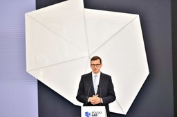 Bitwa o Ministerstwo Rozwoju po Gowinie: Trzy frakcje PiS walczą o wpływy przed jesienną rekonstrukcją rządu