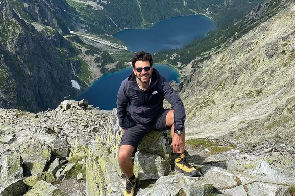 NAJPOZNATIJI ZAVODNIK IZ HRVATSKE DOBIO BEBU Srpkinja mu slomila srce, pa oženio poznatu pevačicu: Svadba bila u strogoj tajnosti