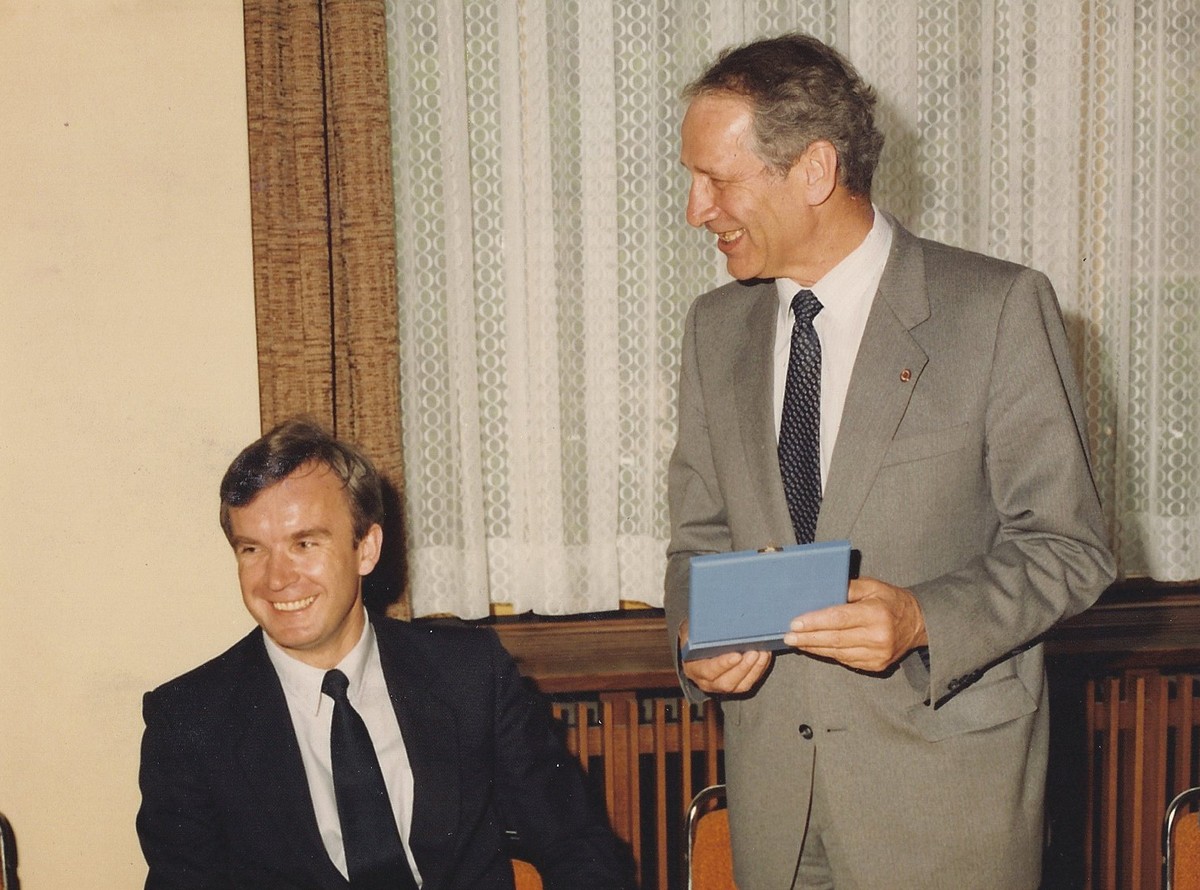 Po wymianie, z gen Markusem Wolfem