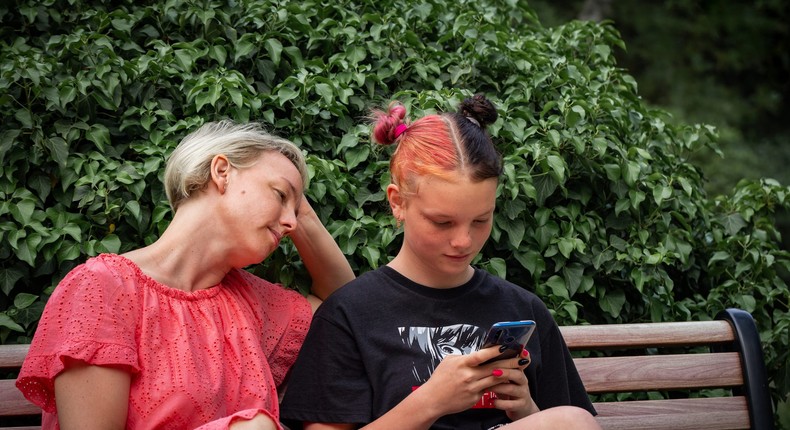 Meta suggests parents should be the ones to approve any app downloads for 13-16 year olds.rbkomar / Getty