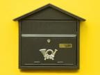 Ile kosztuje brak skrzynki pocztowej na drzwiach domu?