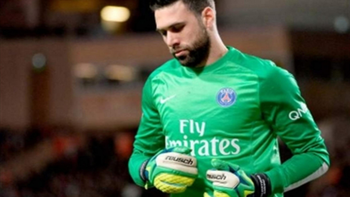 Podstawowy bramkarz Paris Saint Germain Salvatore Sirigu zaprzeczył, jakoby zamierzał opuścić ekipę mistrzów Francji. Włoch wcale nie chce wracać do jednego z klubów Serie A.