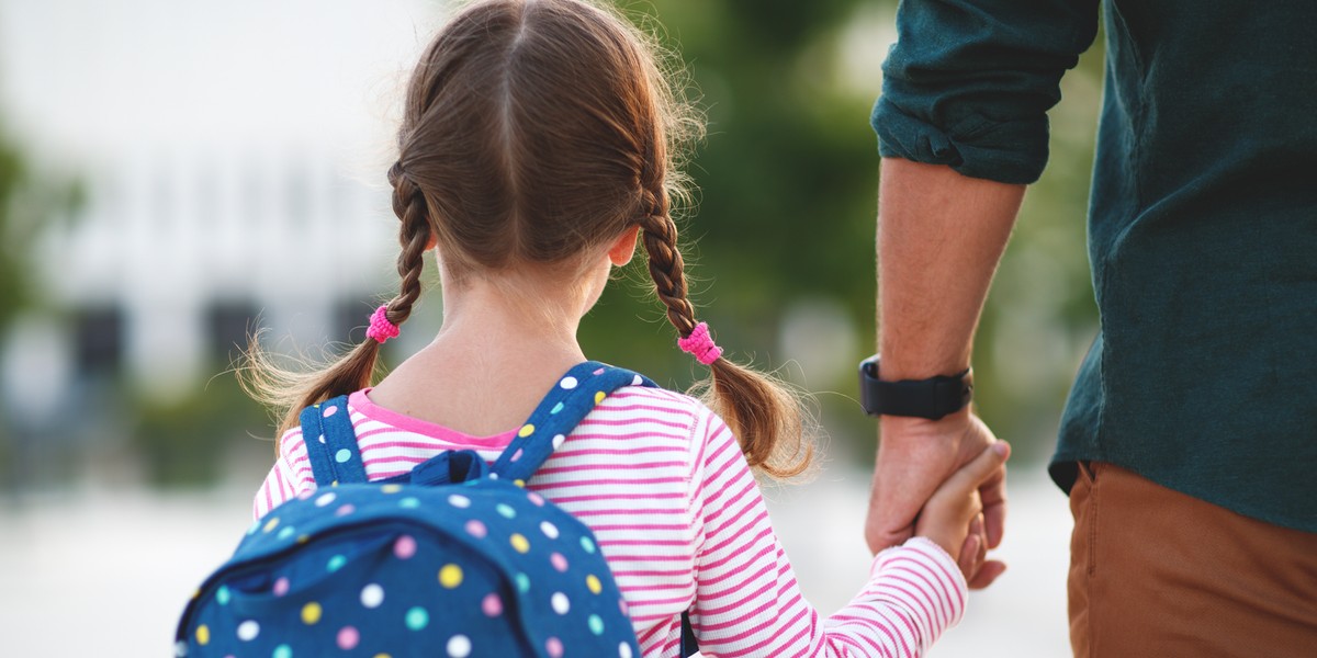 Wydatki na edukację różnią się zależnie od dochodów rodziców.