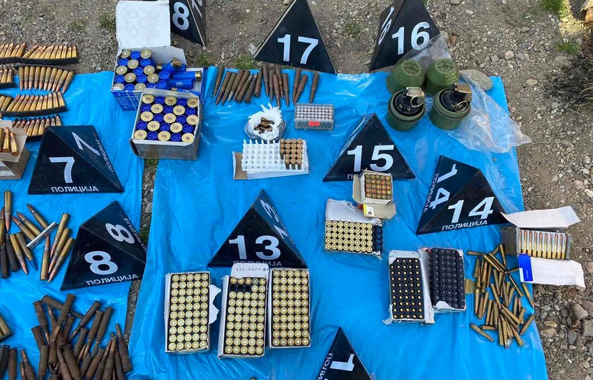 Zaplenjeno oružje i municija u kući u okolini Doljevca