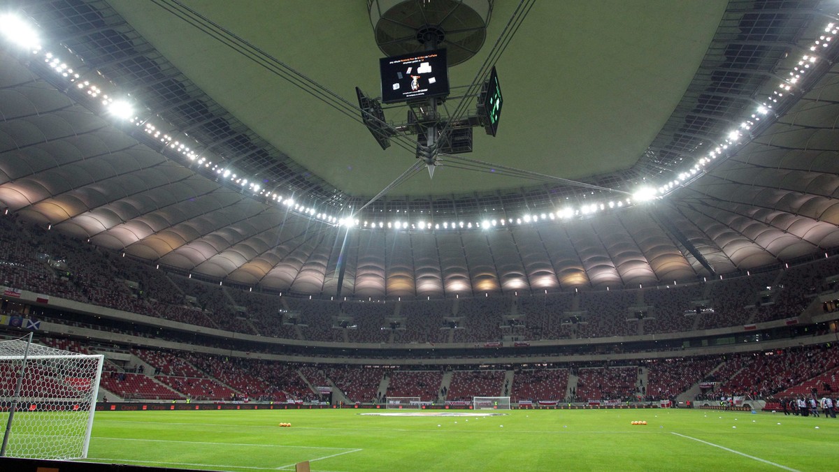 Działacze PZPN postarają się, by sobotni mecz el. mistrzostw świata Polska - Dania na stadionie PGE Narodowy odbył się przy otwartym dachu. Decyzja zapadnie w piątek lub w dniu spotkania.